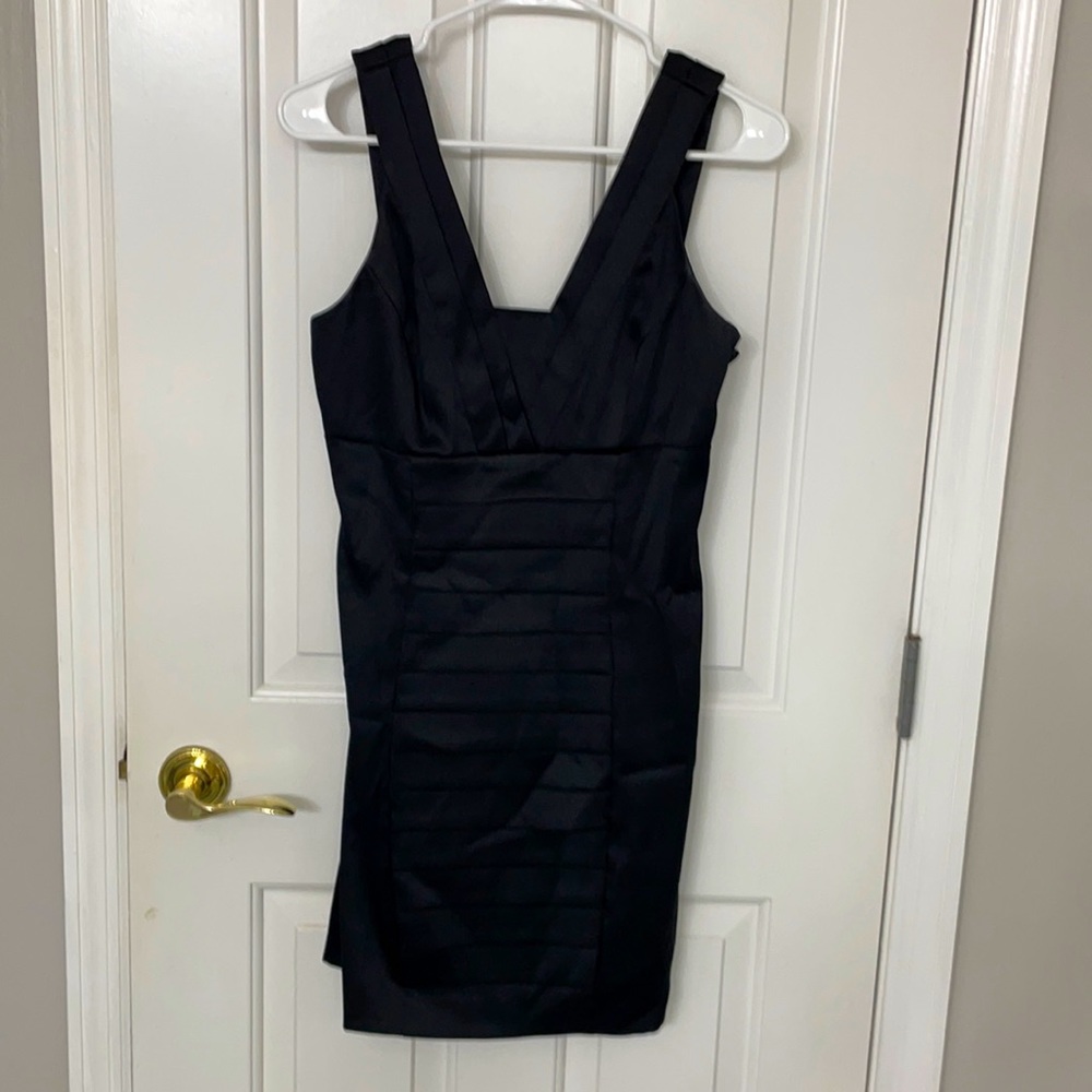 Basic black dress Kenzie size 4